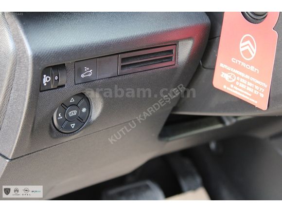 KUTLU KARDEŞLER'DEN 2024 CİTROEN C4 X 1.2 PURETECH SHİNE BOLD