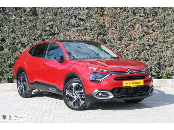 KUTLU KARDEŞLER'DEN 2024 CİTROEN C4 X 1.2 PURETECH SHİNE BOLD