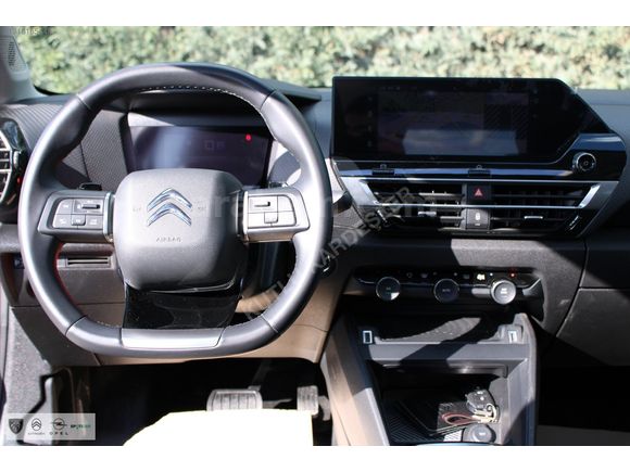 KUTLU KARDEŞLER'DEN 2024 CİTROEN C4 X 1.2 PURETECH SHİNE BOLD
