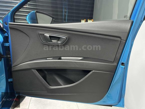2016 BOYASIZ LEON 1.2 TSI STYLE NADİR RENK EMSALSİZ
