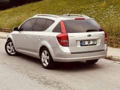 İSTOÇ TA CEED STW CONCEPT BOYA TRAMER YOK DİZEL OTOMATİK