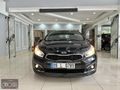 2015/KİA/CEED/1.6CRDI/CONCEPT/PLUS//CAMTAVAN TAM OTOMATİK