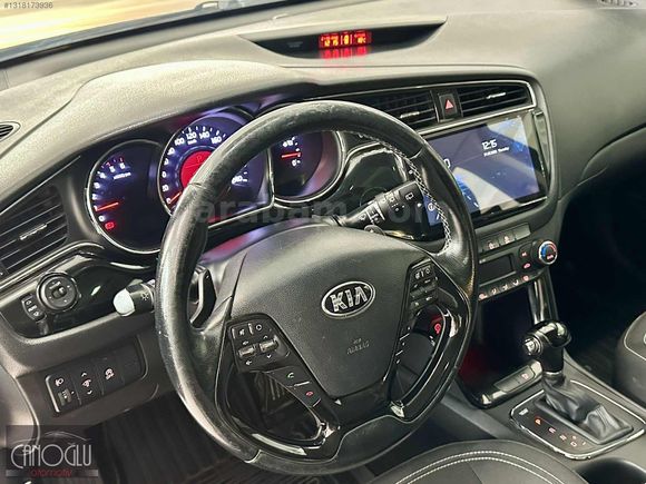 2015/KİA/CEED/1.6CRDI/CONCEPT/PLUS//CAMTAVAN TAM OTOMATİK