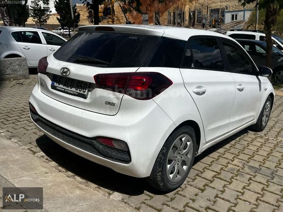 2018 HYUNDAİ İ20.. BAKIMLI ARAÇ