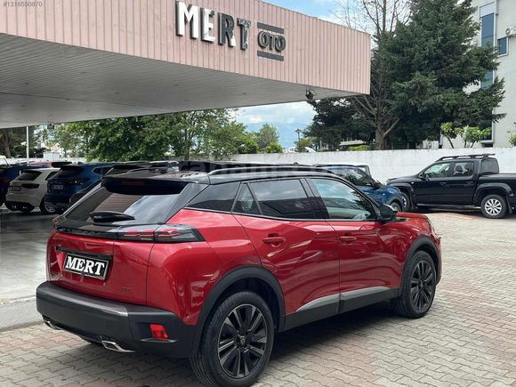 HATASIZ KIRMIZI 2025 model PEUGEOT 2008 GT