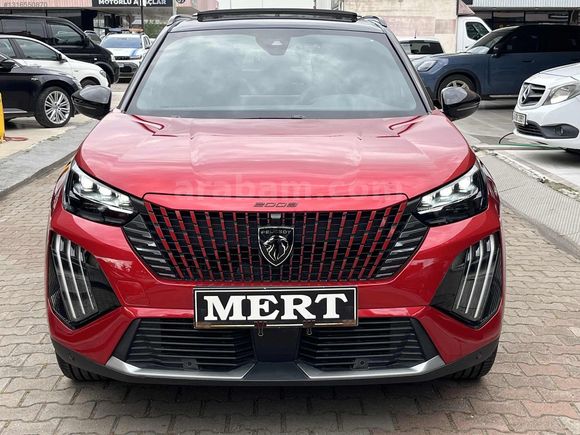 HATASIZ KIRMIZI 2025 model PEUGEOT 2008 GT