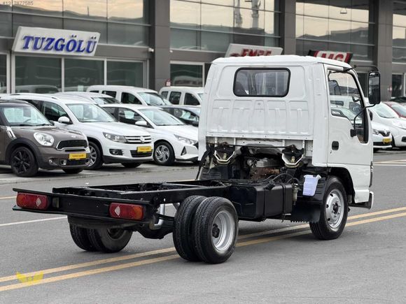 2009 ISUZU HATASIZ BOYASIZ 130BİNDE KUPA ŞASE HİDROLİK DİREKSYON