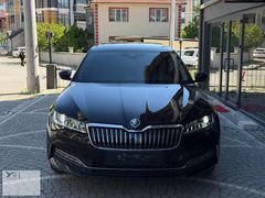 SUPERB 1.5TSI LAURİN&KLEMENT CAMTVN MASAJ SOĞUTMALI KOLTUK