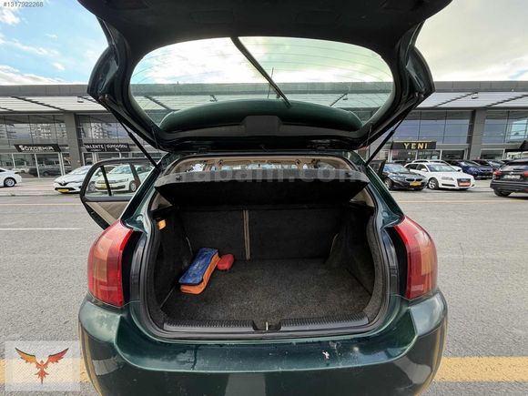 2004 MODEL COROLLA İÇİ BEJ AHŞAP DEĞİŞENSİZ KAPUT TAVAN BOYASIZ