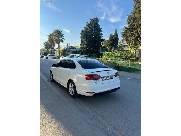 PERA KİNG'den KARTA 12 TAKSİT TERTEMİZ JETTA