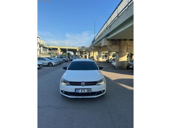 PERA KİNG'den KARTA 12 TAKSİT TERTEMİZ JETTA
