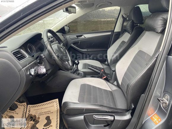 - 2011 Hatasız 200 Bin Km ' De - 1.6 TDİ 105 HP Highline Jetta -