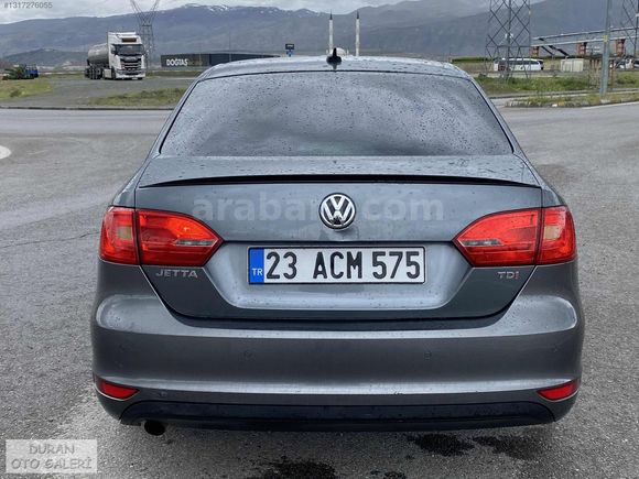 - 2011 Hatasız 200 Bin Km ' De - 1.6 TDİ 105 HP Highline Jetta -