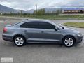 - 2011 Hatasız 200 Bin Km ' De - 1.6 TDİ 105 HP Highline Jetta -