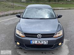 - 2011 Hatasız 200 Bin Km ' De - 1.6 TDİ 105 HP Highline Jetta -