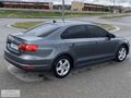 - 2011 Hatasız 200 Bin Km ' De - 1.6 TDİ 105 HP Highline Jetta -