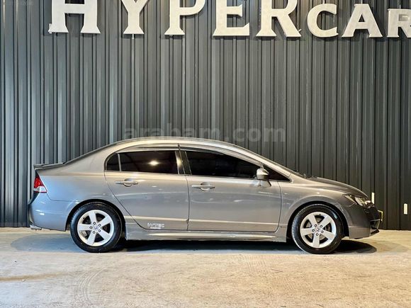 'HYPER CAR' SUNROOFLU HONDA CİVİC FD6 K.K 12 TAKSİT