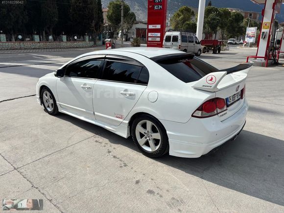 ORJİNAL DEĞİŞENSİZ LPG'Lİ OTOMATİK VİTES 1.6 İ-VTEC Elegance