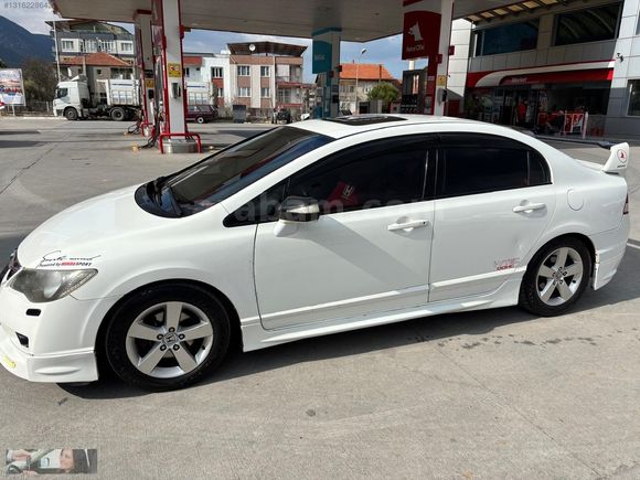 ORJİNAL DEĞİŞENSİZ LPG'Lİ OTOMATİK VİTES 1.6 İ-VTEC Elegance