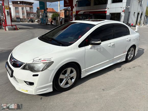 ORJİNAL DEĞİŞENSİZ LPG'Lİ OTOMATİK VİTES 1.6 İ-VTEC Elegance