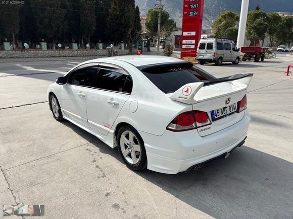 ORJİNAL DEĞİŞENSİZ LPG'Lİ OTOMATİK VİTES 1.6 İ-VTEC Elegance