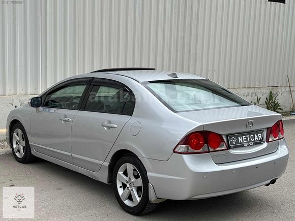 HATASIZ BOYASIZ 2009 ELEGANCE LPG'Lİ 138 BİNDE CİVİC K.KART12AY