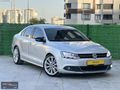 JETTA 1.6TDİ DSG YANDA 1DEĞİŞEN 3BOYA HARİCİ HATASIZ BOYASIZ