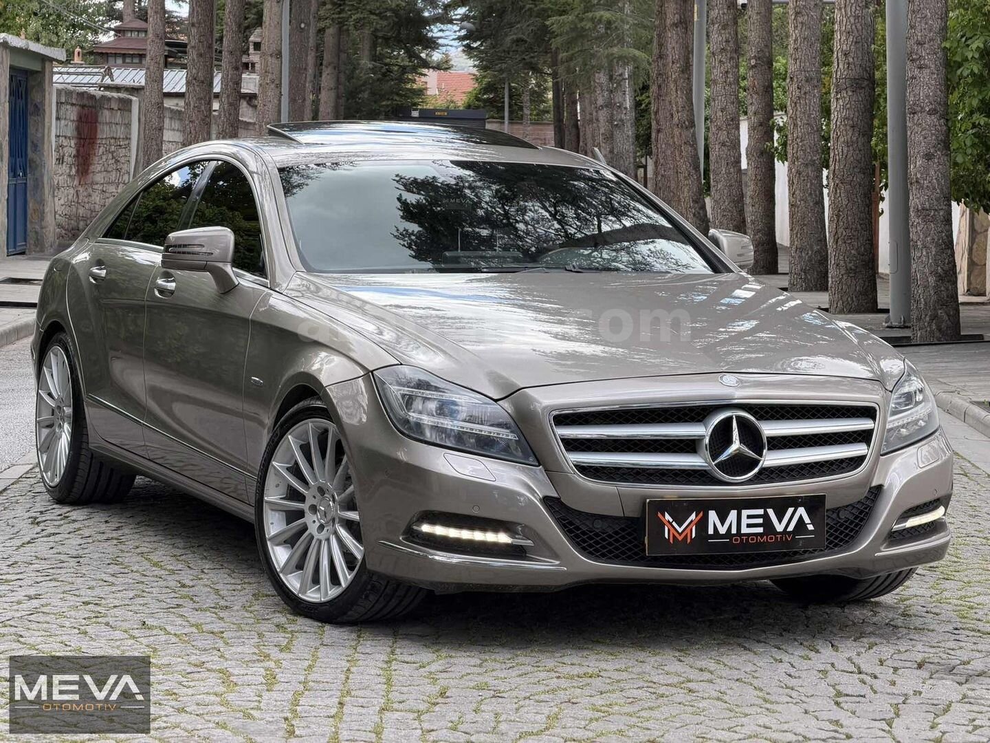 Galeriden Mercedes - Benz CLS 350 CDI Innovation Sport 2012 Model Konya 340.000 km Bej 3