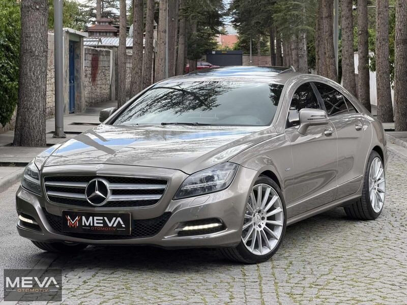 Galeriden Mercedes - Benz CLS 350 CDI Innovation Sport 2012 Model Konya 340.000 km Bej