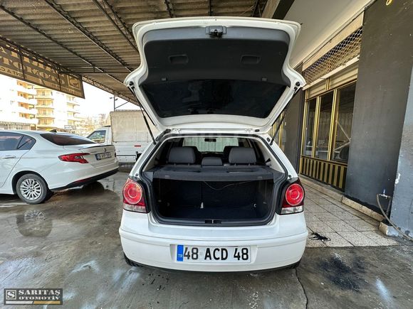 VOLKSWAGEN POLO 1.4 TDI COMFORTLİNE - DEĞİŞENSİZ , KLİMALI