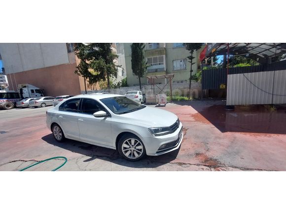 Sahibinden Volkswagen Jetta 1.6 TDi Comfortline 2015 Model  203.000 km Beyaz