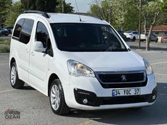 **152.000 KM** 1.6 BLUEHDİ 6 İLERİ 2018 PARTNER ALLURE FULL+FULL