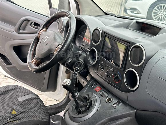 GENÇ AUTO-EXPER GARANTİLİ PEUGEOT PARTNER K-K 12 TAKSİT....