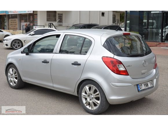 EKSPRES PLAZA'DAN 2012 OPEL CORSA 1.3 CDTI ESSENTİA