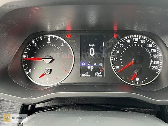 8+1 OTOMOBİL BOYASIZ SERVİS BAKIMLI KARTA TAKSİT TAMAMI KREDİLİ.