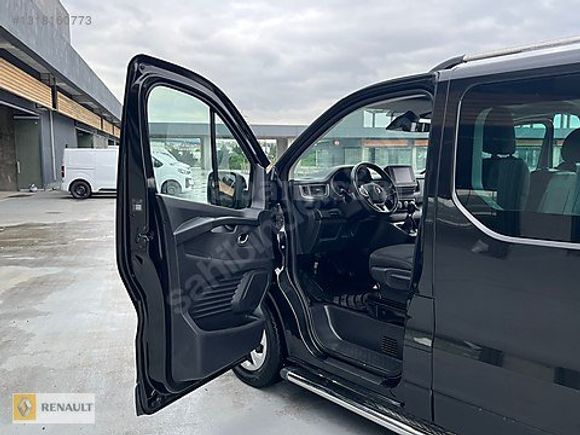 8+1 OTOMOBİL BOYASIZ SERVİS BAKIMLI KARTA TAKSİT TAMAMI KREDİLİ.