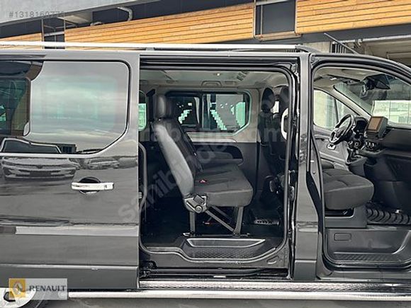 8+1 OTOMOBİL BOYASIZ SERVİS BAKIMLI KARTA TAKSİT TAMAMI KREDİLİ.