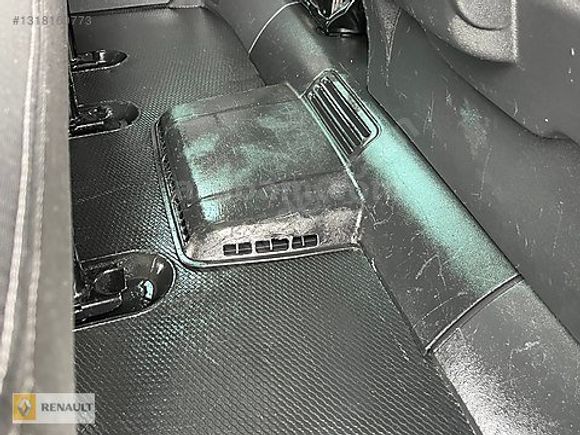 8+1 OTOMOBİL BOYASIZ SERVİS BAKIMLI KARTA TAKSİT TAMAMI KREDİLİ.
