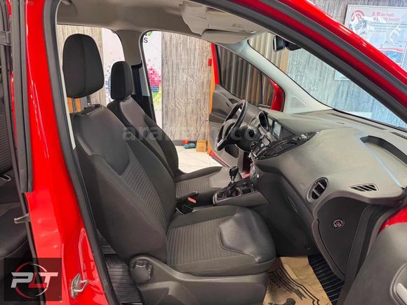 POLAT'TAN 2022 MODEL FORD COURİER TİTANİUM PLUS FUL+FULL SERİSİ