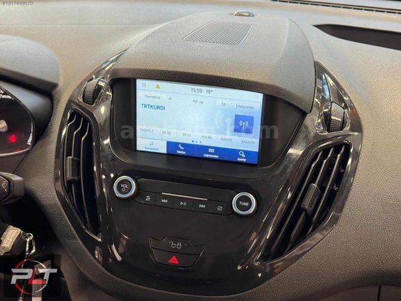 POLAT'TAN 2022 MODEL FORD COURİER TİTANİUM PLUS FUL+FULL SERİSİ