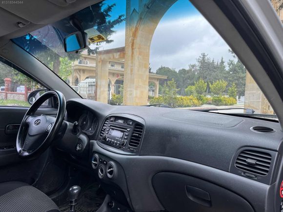 2012 HYUNDAI ACCENT ERA 1.5 CRDİ 110 BG ABS'Lİ