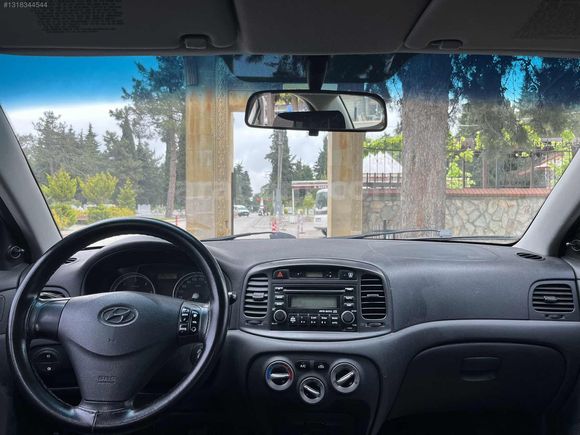 2012 HYUNDAI ACCENT ERA 1.5 CRDİ 110 BG ABS'Lİ