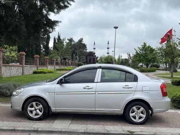 2012 HYUNDAI ACCENT ERA 1.5 CRDİ 110 BG ABS'Lİ