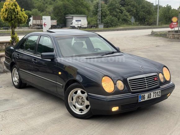 ÖZTÜRKLER-O BİR EFSANE E290 TURBODİZEL OTOMATİK SUNROF