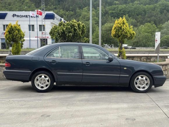 ÖZTÜRKLER-O BİR EFSANE E290 TURBODİZEL OTOMATİK SUNROF