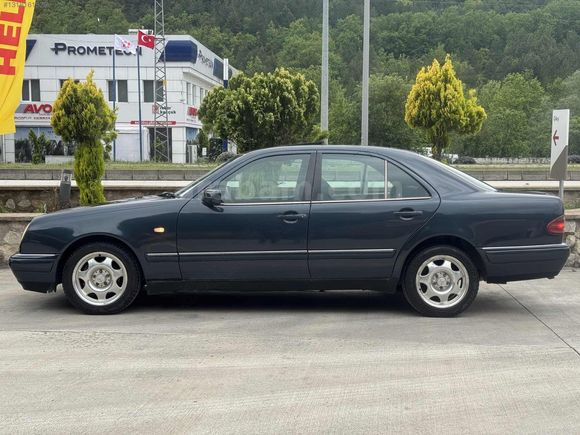 ÖZTÜRKLER-O BİR EFSANE E290 TURBODİZEL OTOMATİK SUNROF