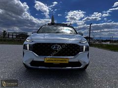 ÖZKANLAR'DAN 2022 MODEL HYUNDAİ SANTA FE 7 KİŞİLİK 4*4 230 HP