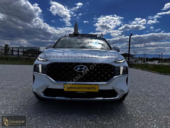 ÖZKANLAR'DAN 2022 MODEL HYUNDAİ SANTA FE 7 KİŞİLİK 4*4 230 HP