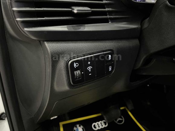 2022 MODEL DEĞİŞENSİZ GERİ GÖRÜŞ CAR PLAY HYUNDAİ İ20 S.BAKIML