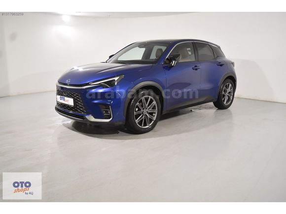 Lexus LBX 1.5L Mhev Relax E-Cvt 136HP - 2024